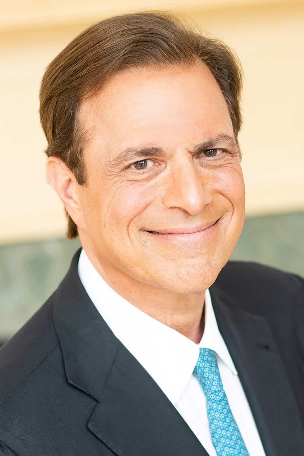 Headshot of Michael Beschloss